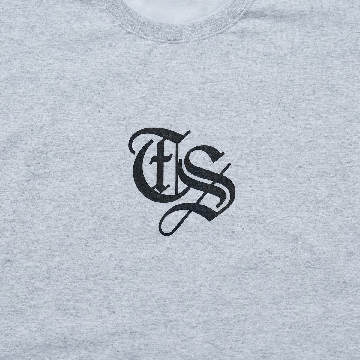 OLD ENGLISH LOGO SWEAT（ASH）