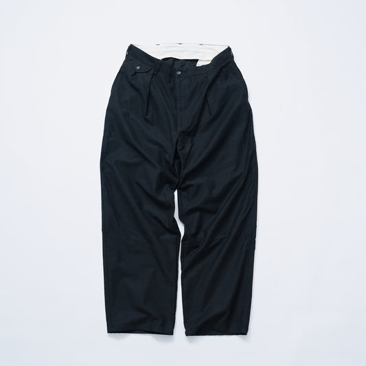 STANDARD CHINO TROUSERS（BLACK）
